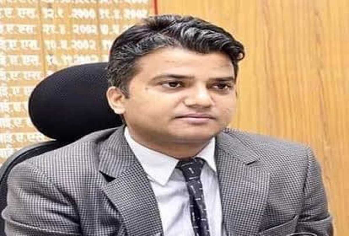 मनीष कुमार वर्मा गौतमबुद्धनगर के नए जिलाधिकारी